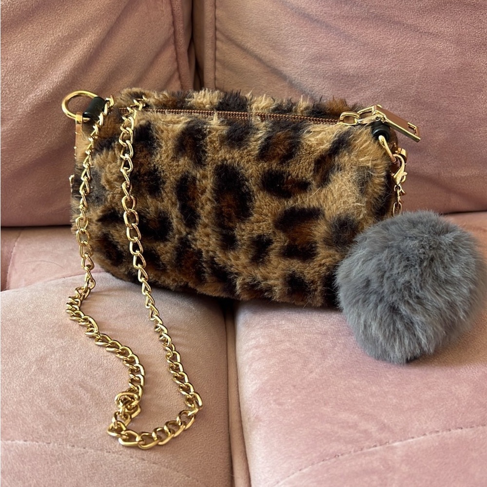 Leopard Print Faux Fur Crossbody Bag with Gold Chain